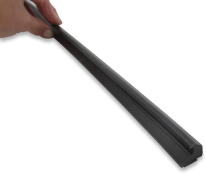 Baguette protège-pluie plastique 800 mm