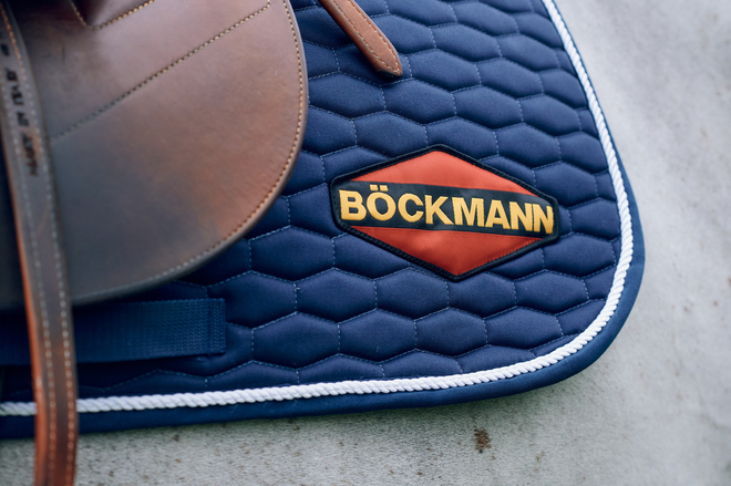 Böckmann Vielseitigkeitsschabracke in blau. In weiß auch erhältlich.