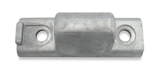 Robustes Gehäuse für den Mittelpfosten der Trennwand, ermöglicht Schwenken vorne und hinten. Passend für den Böckmann Pferdeanhänger Portax.