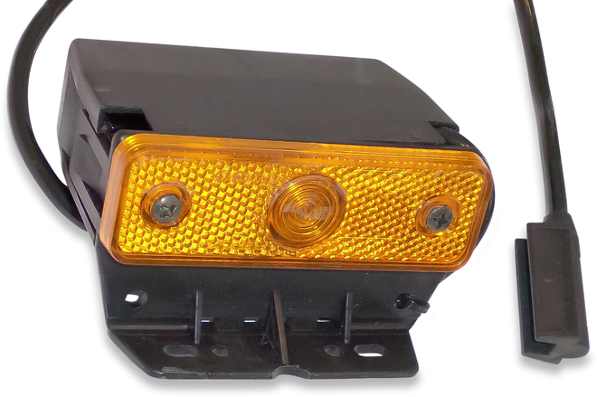 Seitenmarkierungsleuchte mit Winkel und Kabel 500 mm für Böckmann Anhänger.