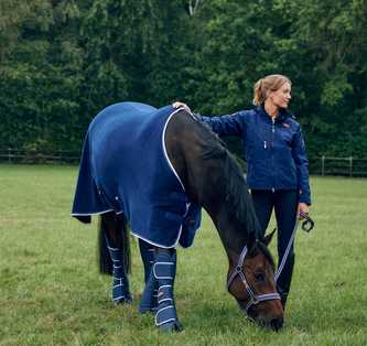 Böckmann Kollektionsartikel Abschwitzdecke in blau.