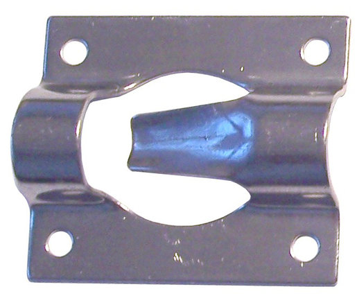 Halter für Drahtbügel fixiert offene Tür am Böckmann Kofferanhänger und ermöglicht einfaches Be- und Entladen.