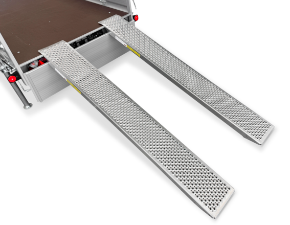 Böckmann Aluminium-Auffahrschiene – stabile, robuste Rampe zum sicheren Be- und Entladen von Motorrädern, Rasenmähern & Geräten.