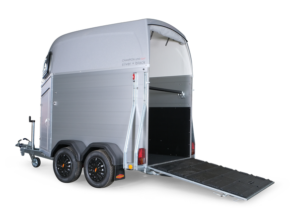 Böckmann Champion Uno Esprit anthrazit silver + black Deichsel links Heck Hinter klappe unten.
Böckmann Champion Uno Esprit anthrazit silver + black.