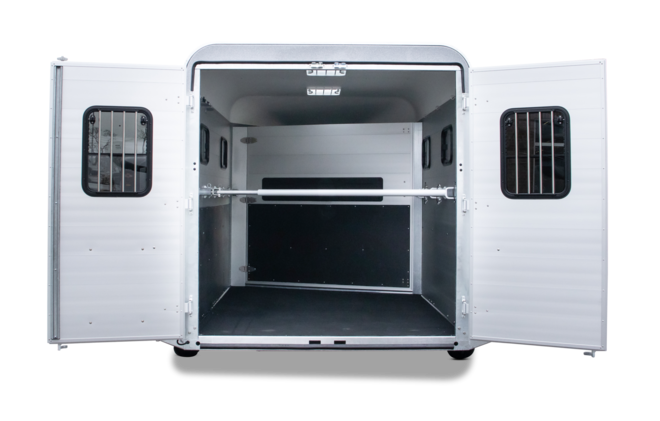 Der Pferdeanhänger Traveller K3 von Böckmann.