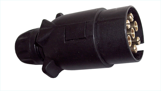 Anschlussstecker Kunstoff,   Fahrzeug 7 polig, mit Flachsteckern von Boeckmann
Anschlussstecker Kunstoff,  .Fahrzeug 7 polig, mit Flachsteckern von Böckmann