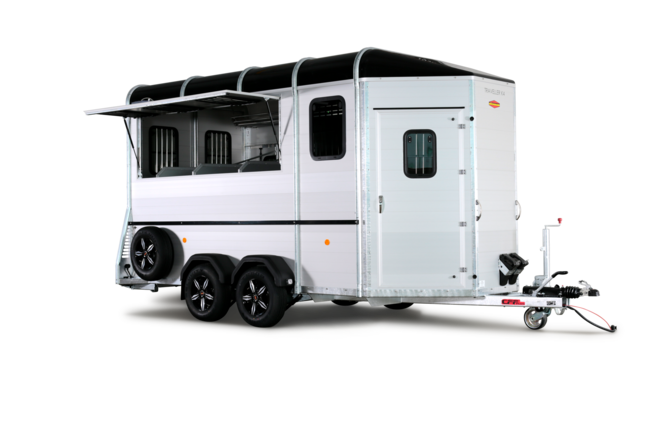 Der Pferdeanhänger Traveller K4 Big SK von Böckmann.