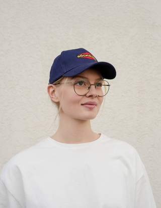 Basecap in der Farbe blau mit Böckmann Logo bestickt.