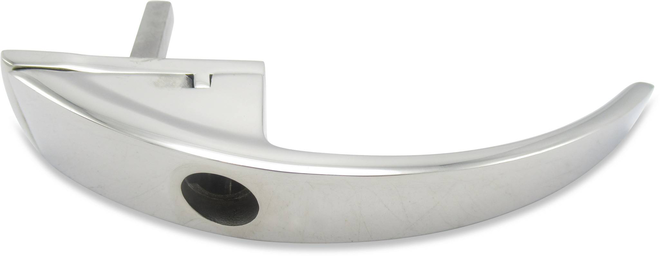 Abschließbarer, rund anliegender Griff für Böckmann Pferdeanhänger schützt vor unbefugtem Öffnen und minimiert Führstrick-Verhaken.