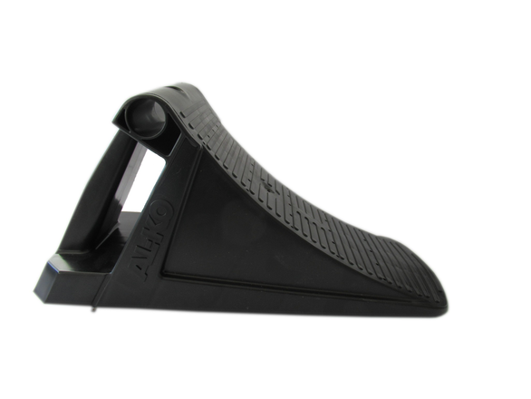 Böckmann Anhänger Unterlegkeil – unter den Reifen legen, verhindert ungewolltes Wegrollen, robustes Anhänger Zubehör für sichere Nutzung.